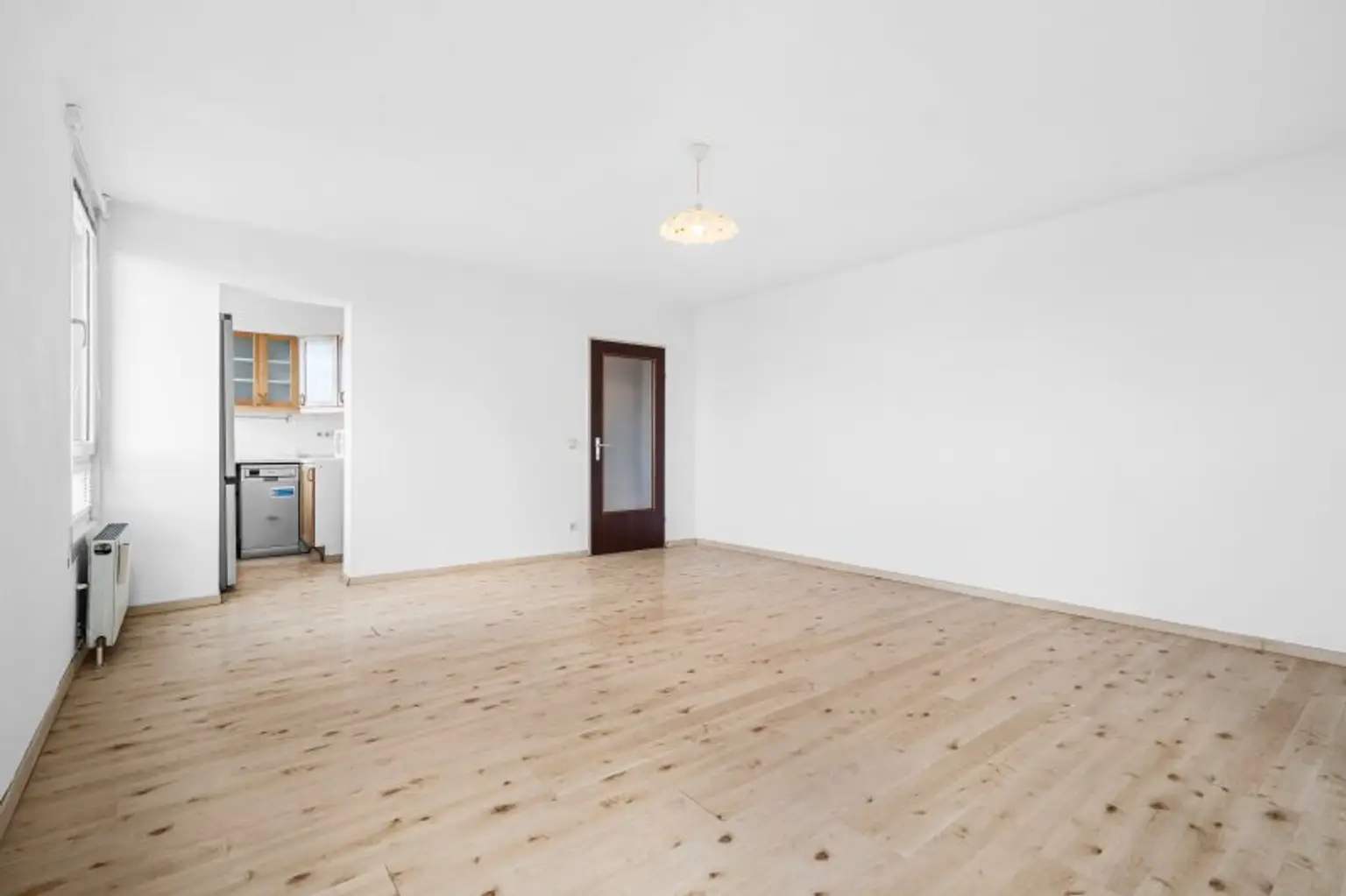 Helle 2-Zimmerwohnung in 1110 Wien, mit kleiner Loggia und perfekter Öffi Anbindung!
