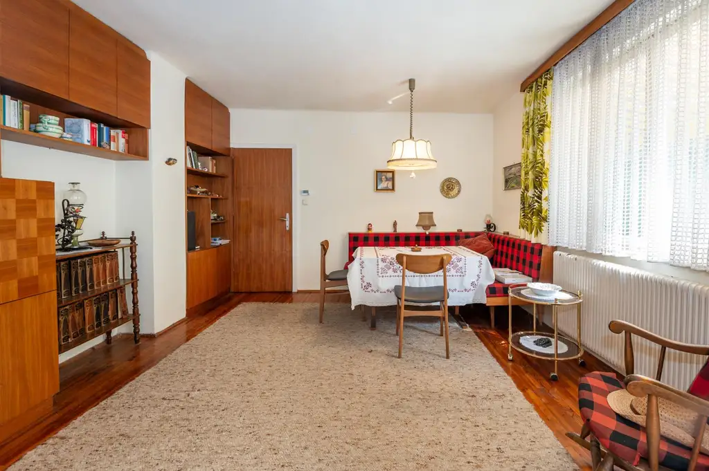 Rarität - Wohnhaus mit großem Garten in begehrter Hanglage am Ruckerlberg