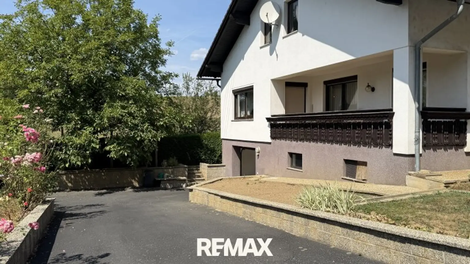 Zufahrt zur Garage