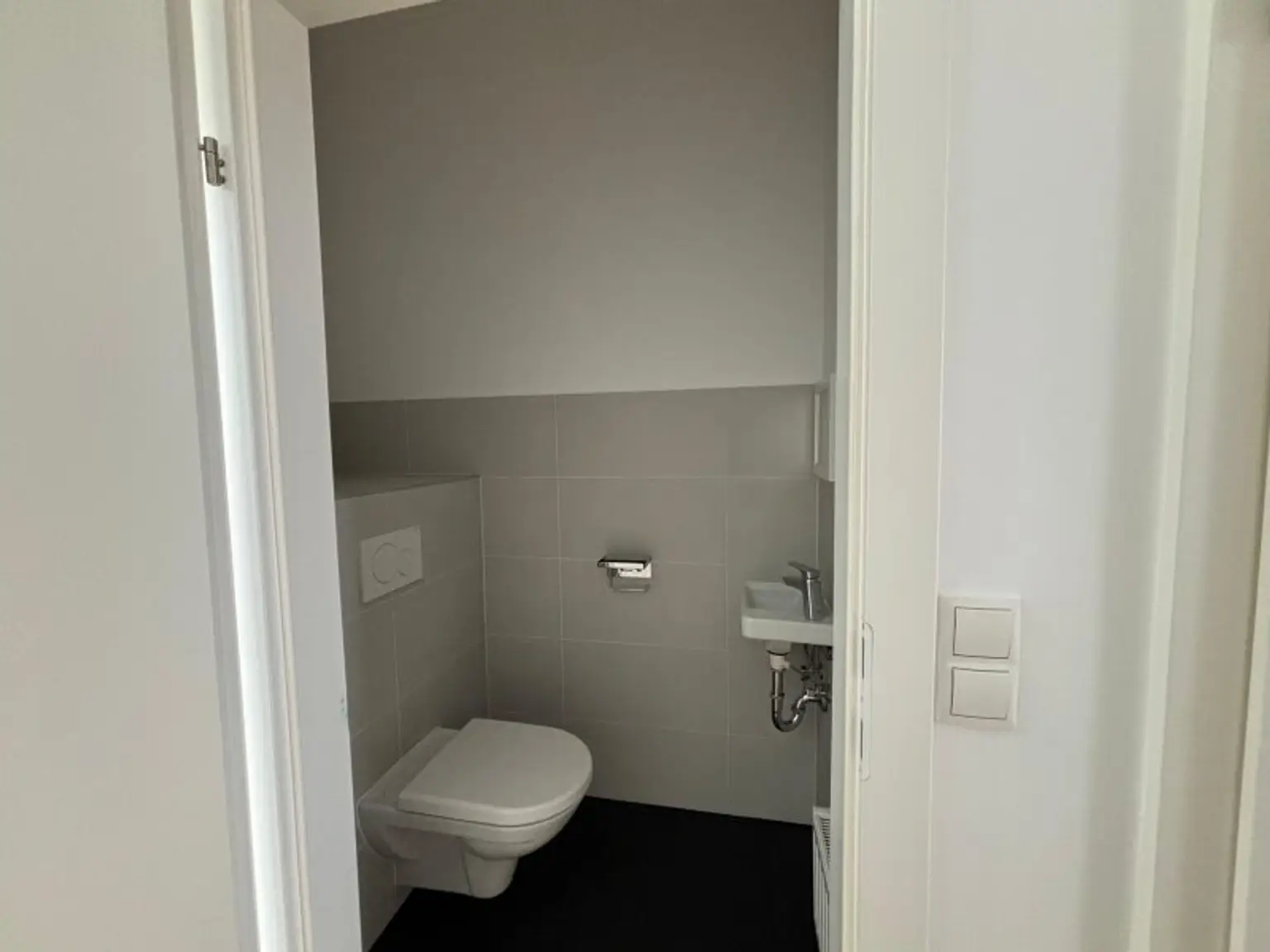 NÄHE U3 Johnstraße: Sonnige 2-Zimmerwohnung im 2. OG mit hofseitigem Schlafzimmer