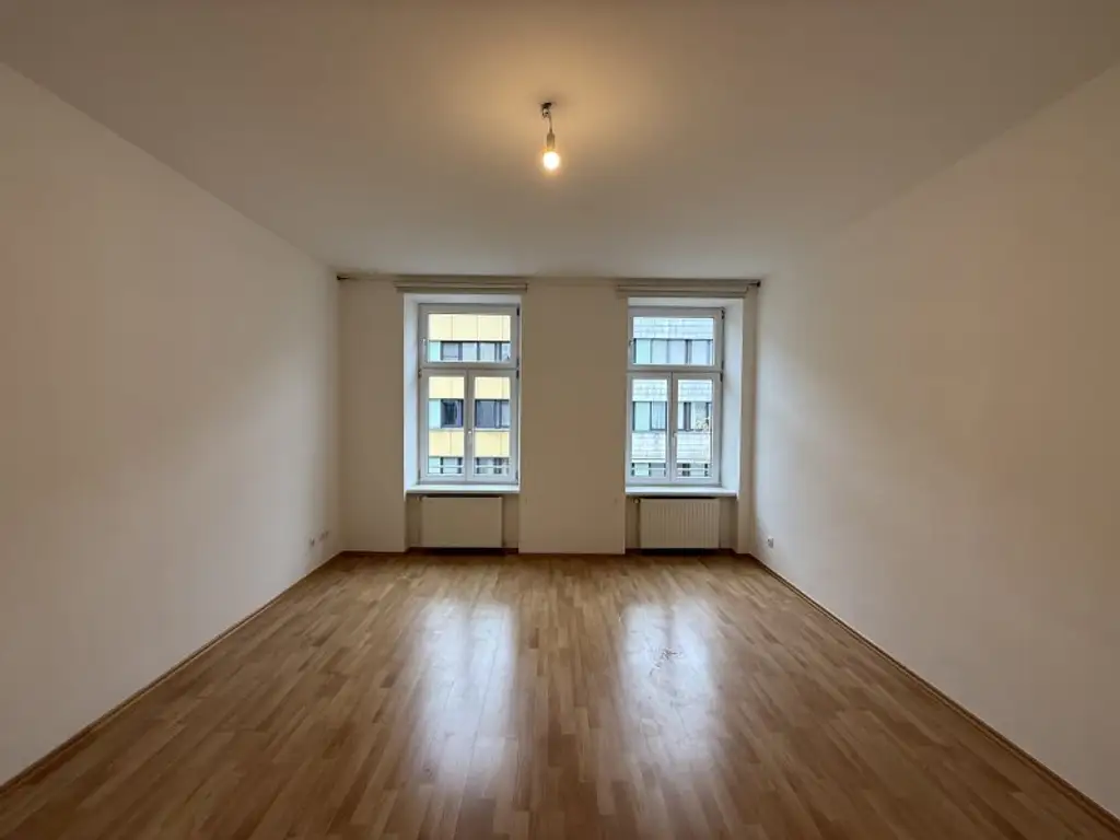 Großzügige 2-Zimmer Altbauwohnung nahe U1 Keplerplatz in ruhiger Lage zu vermieten!