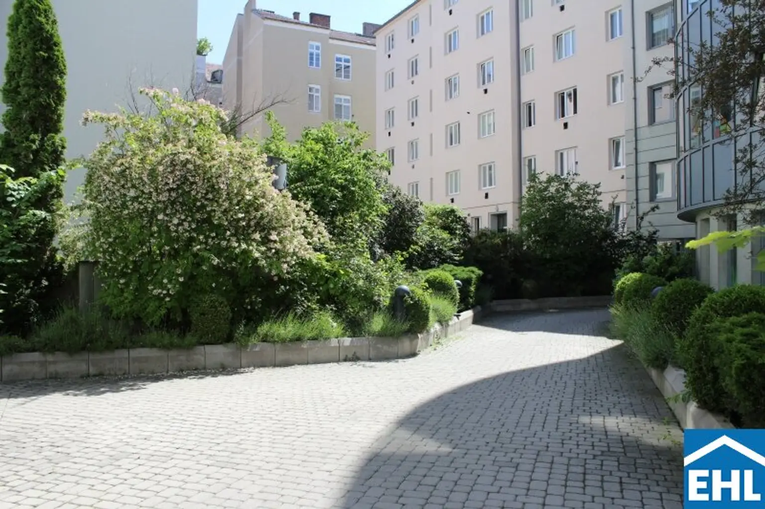 Großzügige 2 Zimmerwohnung im schönen 4. Wiener Gemeindebezirk!