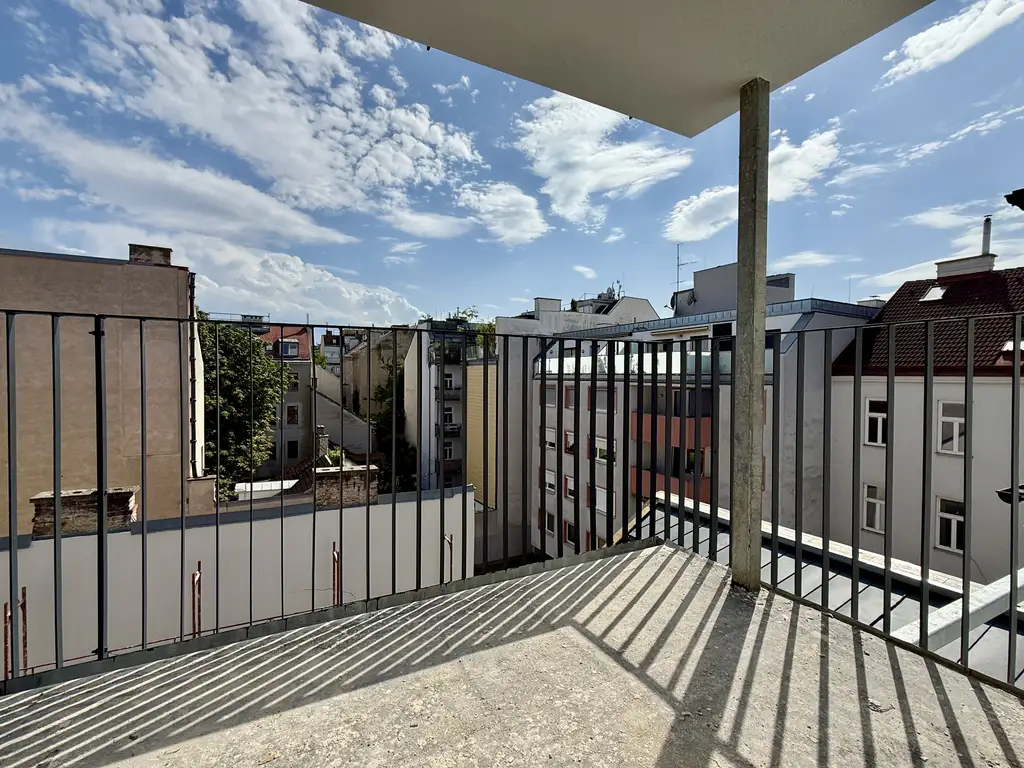 Exklusiver Erstbezug: Neubau & Altbau I Außenflächen I Moderne Ausstattung I Sonderwünsche in Absprache noch möglich I