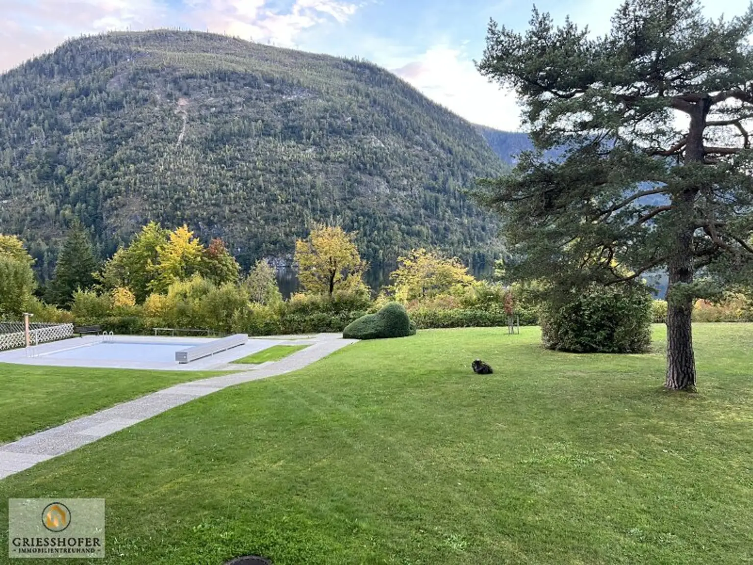 Traumhafte  Eigentumswohnung am Grundlsee mit Swimmingpool und Seezugang