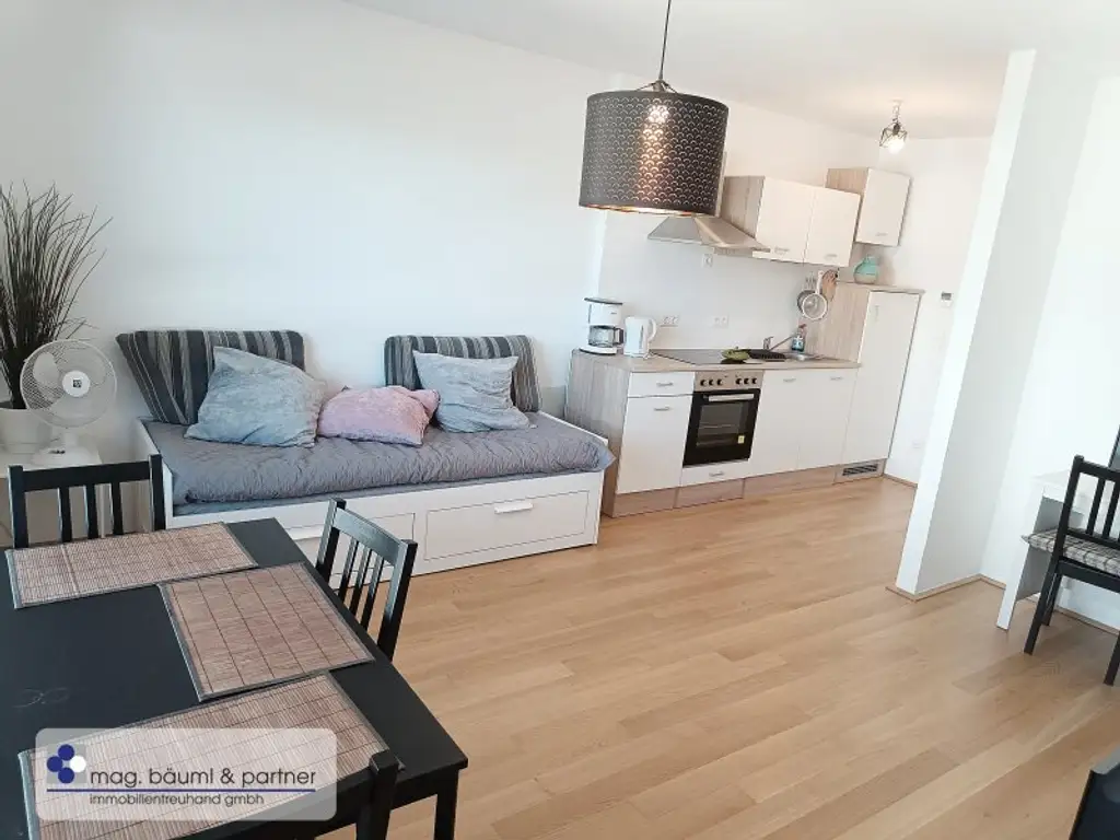 Top-möblierte 2-Zimmer-Wohnung nahe U1 sofort beziehbar