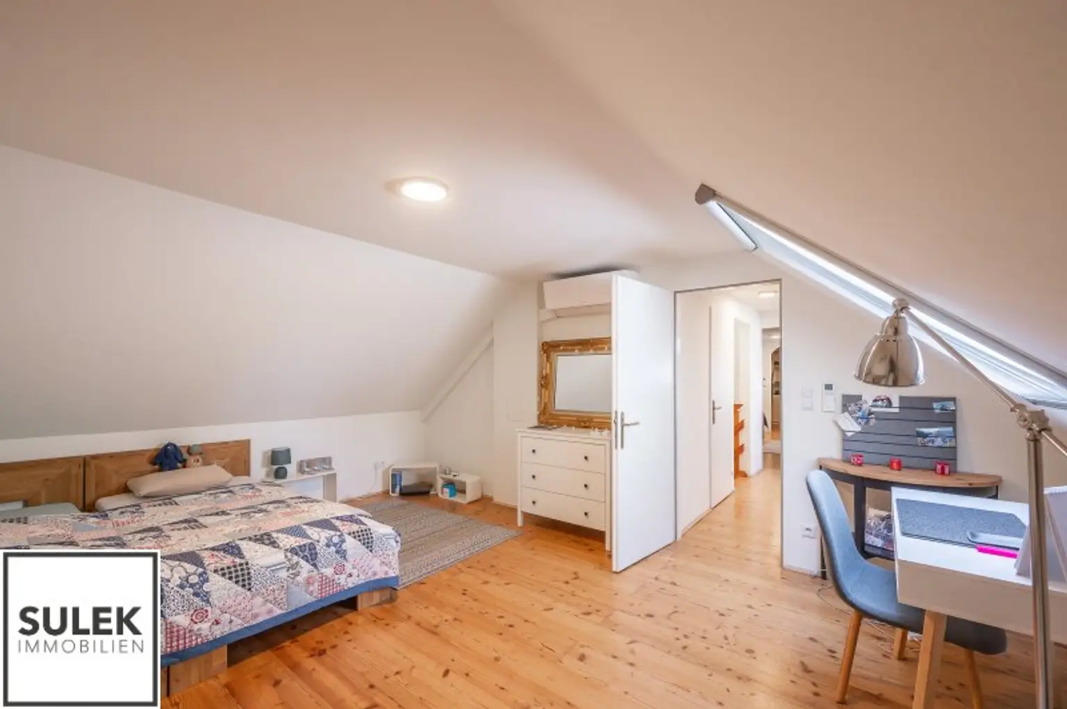 charmantes Einfamilienhaus mit dazugehöriger Einliegerwohnung in Petronell - ab 1.11.2025