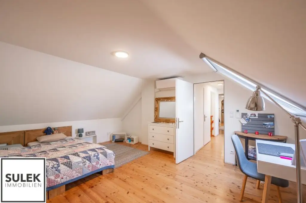 charmantes Einfamilienhaus mit dazugehöriger Einliegerwohnung in Petronell - ab 1.11.2025