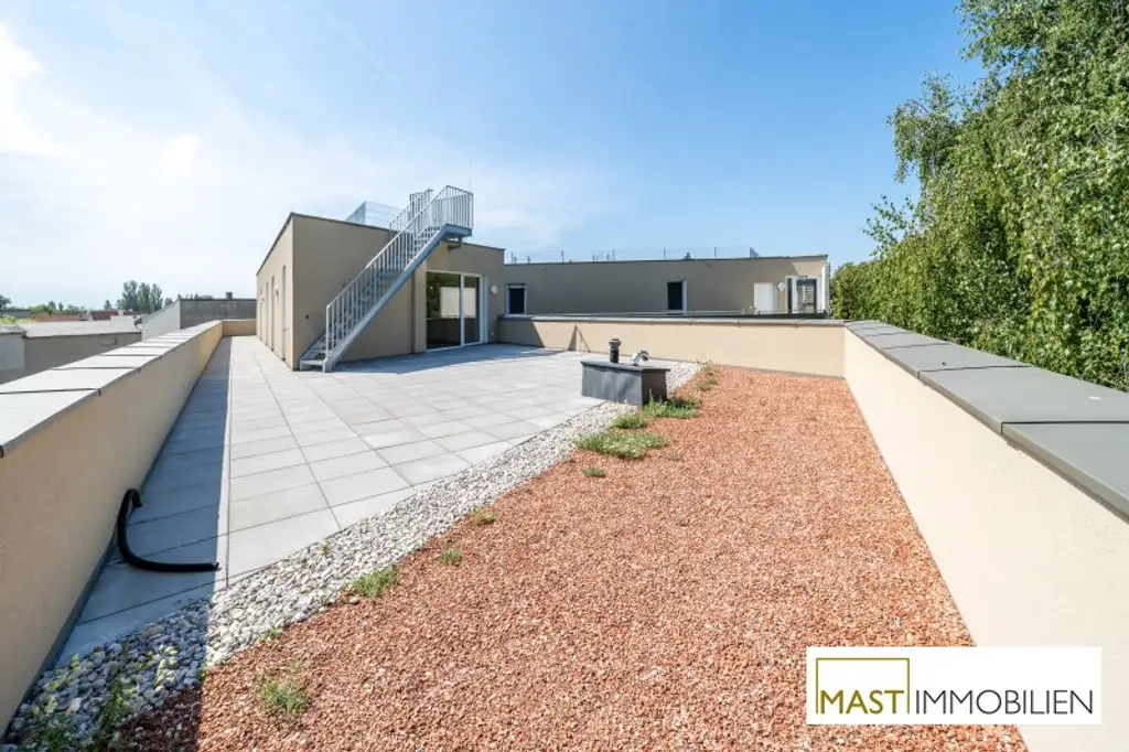 *Sommer 2025* Rund 180 qm Freifläche und Blick auf den See bei dieser exklusiven Dachgeschosswohnung!