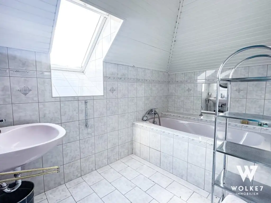 NOTVERKAUF: 4-Zimmerwohnung in Bestlage | Dachgeschoß | Große Terrasse | Spitzenpreis