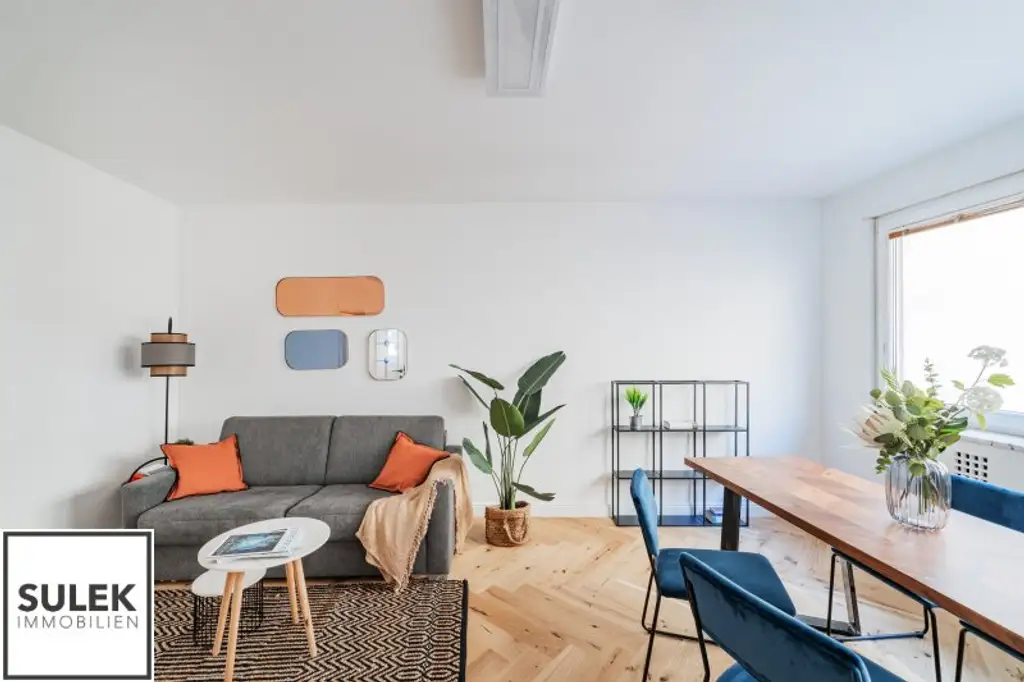 Ruhige, sanierte 3,5 Zimmer Wohnung mit Designer-Bad und Küche + Garage (optional!) in Mariahilf - beziehbar ab 01/26!