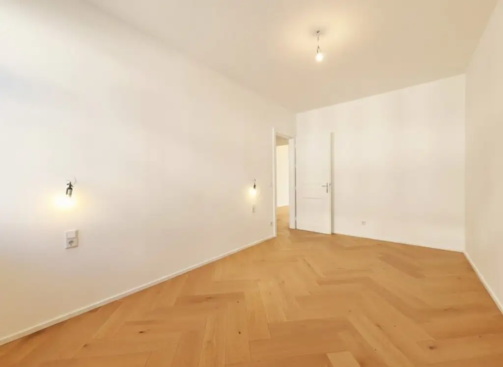 ++NEU++ Exklusive 3-Zimmer Altbauwohnung mit bewilligtem Balkon und High-End Ausstattung in TOP-Location im 9. Bezirk!