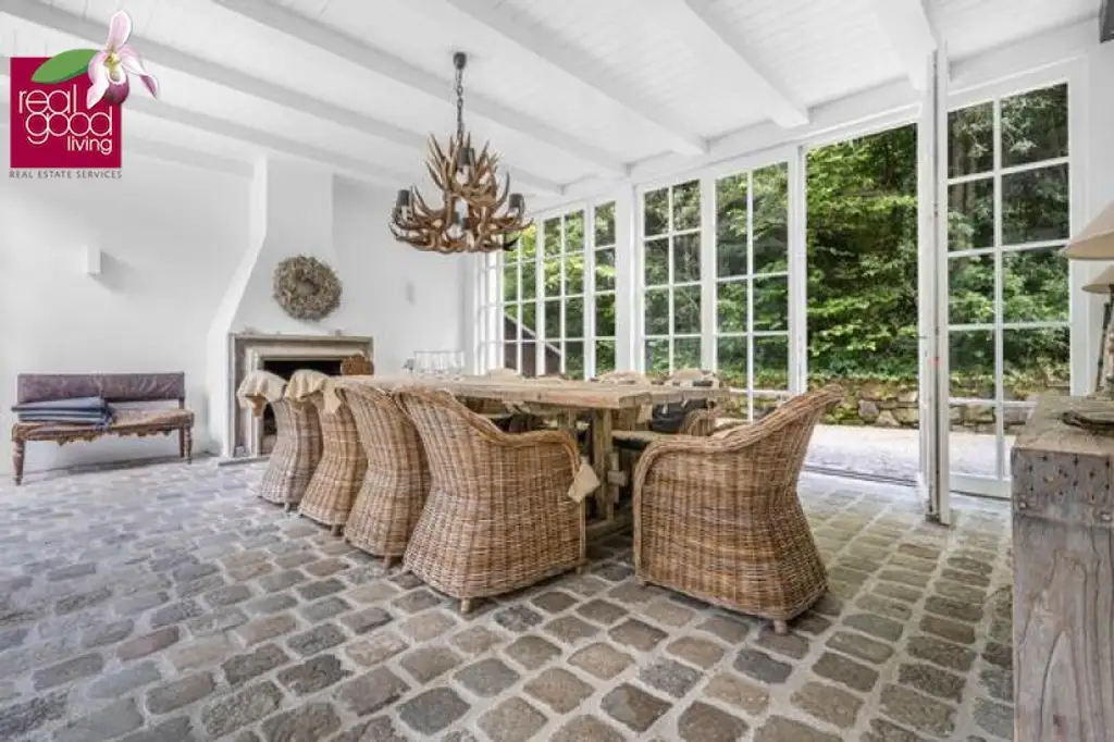 Zeitlose Eleganz im Wienerwald – Historische Villa mit Nebengebäuden  auf Traumgrundstück mit Outdoorpool und Waldsauna