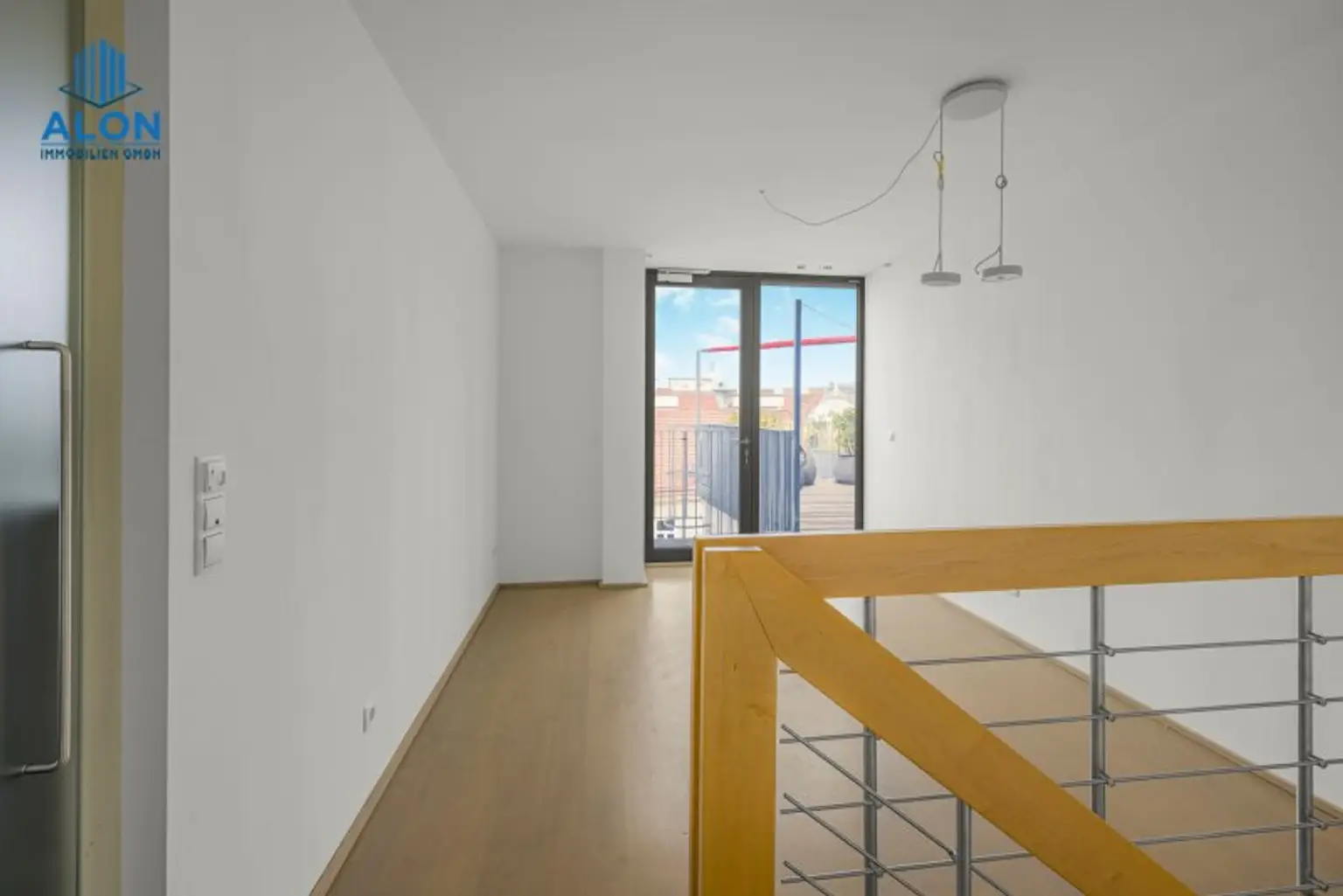 Wunderschöne 4-Zimmer DG-Wohnung mit 2 Terrassen | Garage optional mietbar | Klimaanlage | Nähe Augarten/Taborstraße