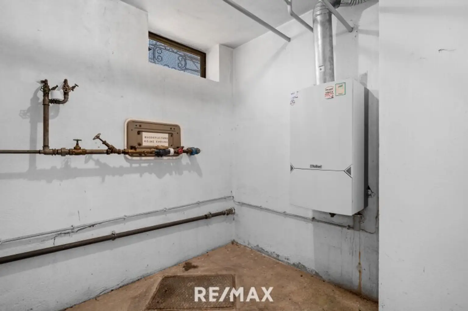 Renovierungsbedürftiges Einfamilienhaus mit Garten und Garage – Ihr neues Zuhause in Toplage