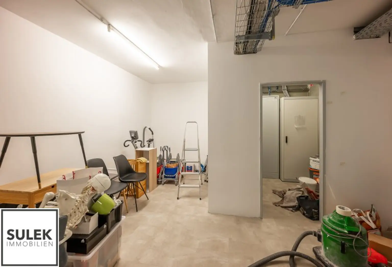 Ihr neuer Unternehmenssitz: Modernes Büro/ Praxisgebäude in Mödling mit Top-Anbindung