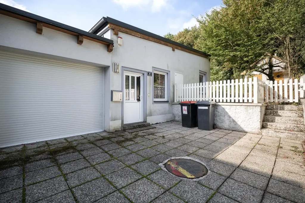 "Moderner Bungalow mit Gartenidylle am Riederberg"
