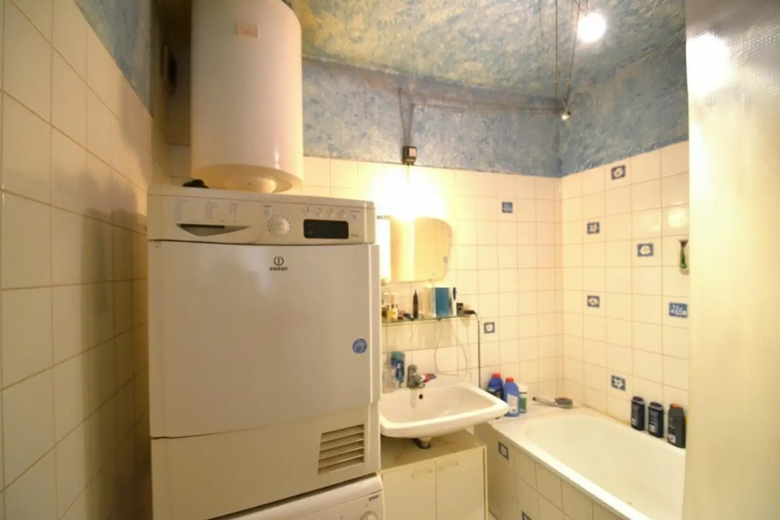 Bad mit Waschmaschinenanschluss