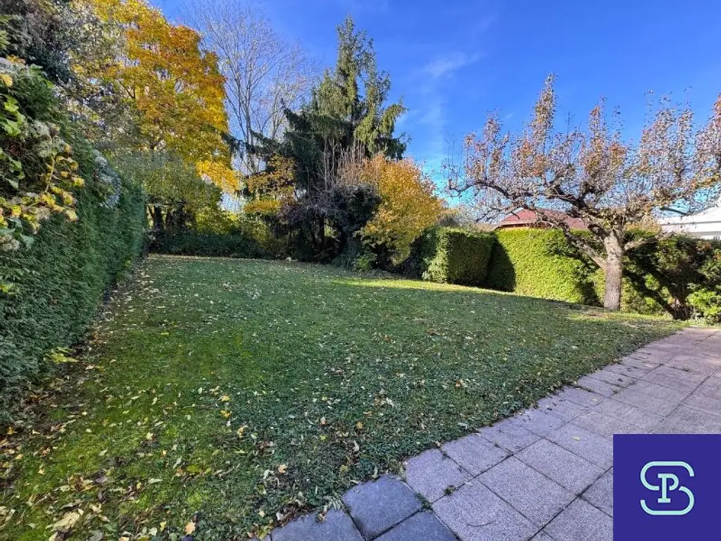 Provisionsfrei: Renoviertes 160m² EFH + 80m² Keller und wunderschönem Garten in Top-Grünlage - 1130 Wien