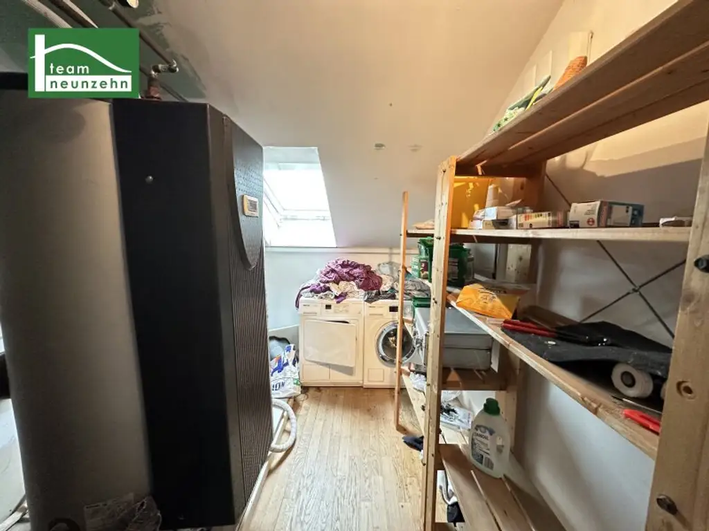 Stilvolle Dachgeschoss-Maisonette mit 3,5 Zimmern, riesiger Terrasse und WG-Eignung nahe U6 Nußdorfer Straße!