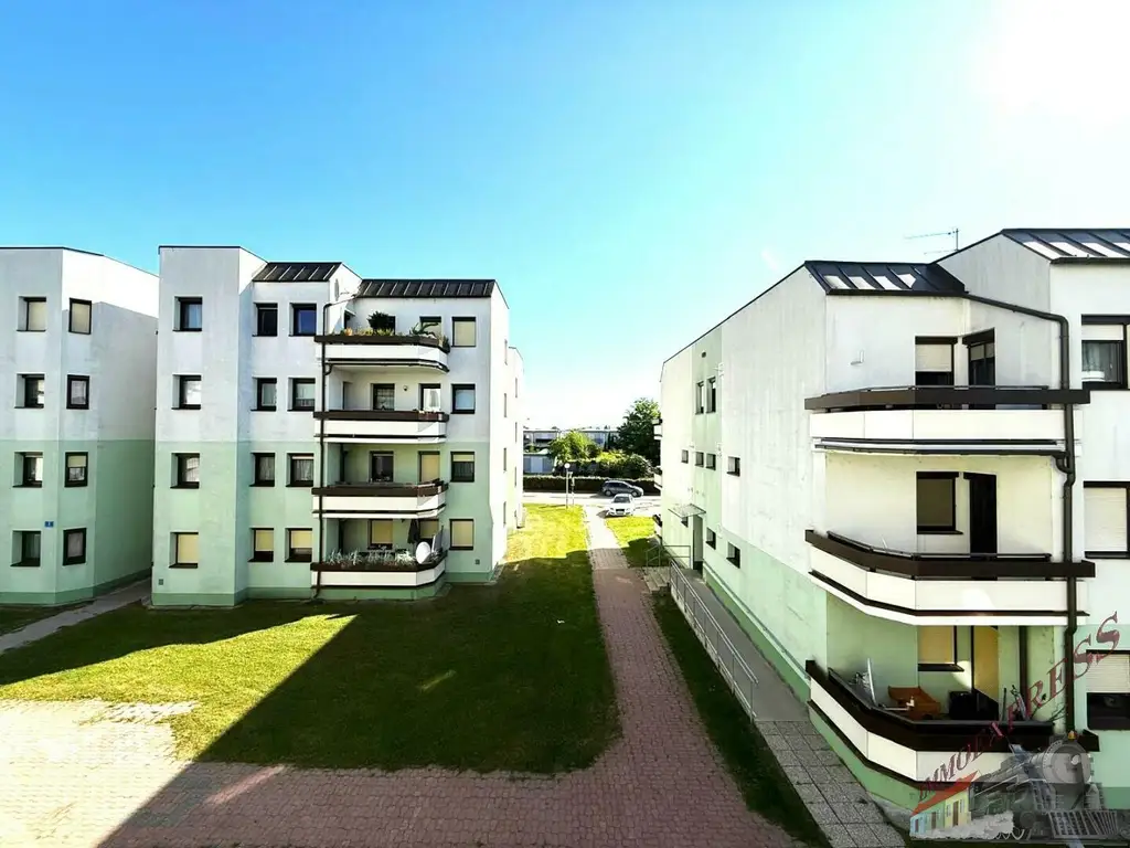 Große 4-Zimmer Eigentumswohnung im schönen Theodor Kery Wohnpark, neben dem Neufelder See!