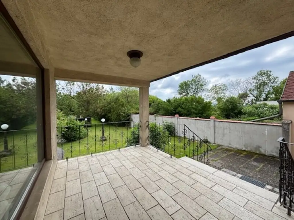 Engelhartstetten - Gediegenes Einfamilienhaus mit großem sonnigen Garten
