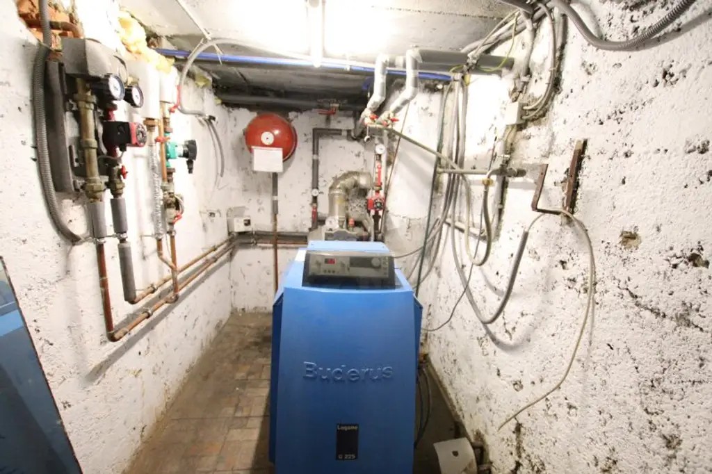 Teilsaniertes 350m² Mehrfamilienhaus/Zinshaus mit 4 Wohnungen in Maria Saal - Ratzendorf - nicht vermietet