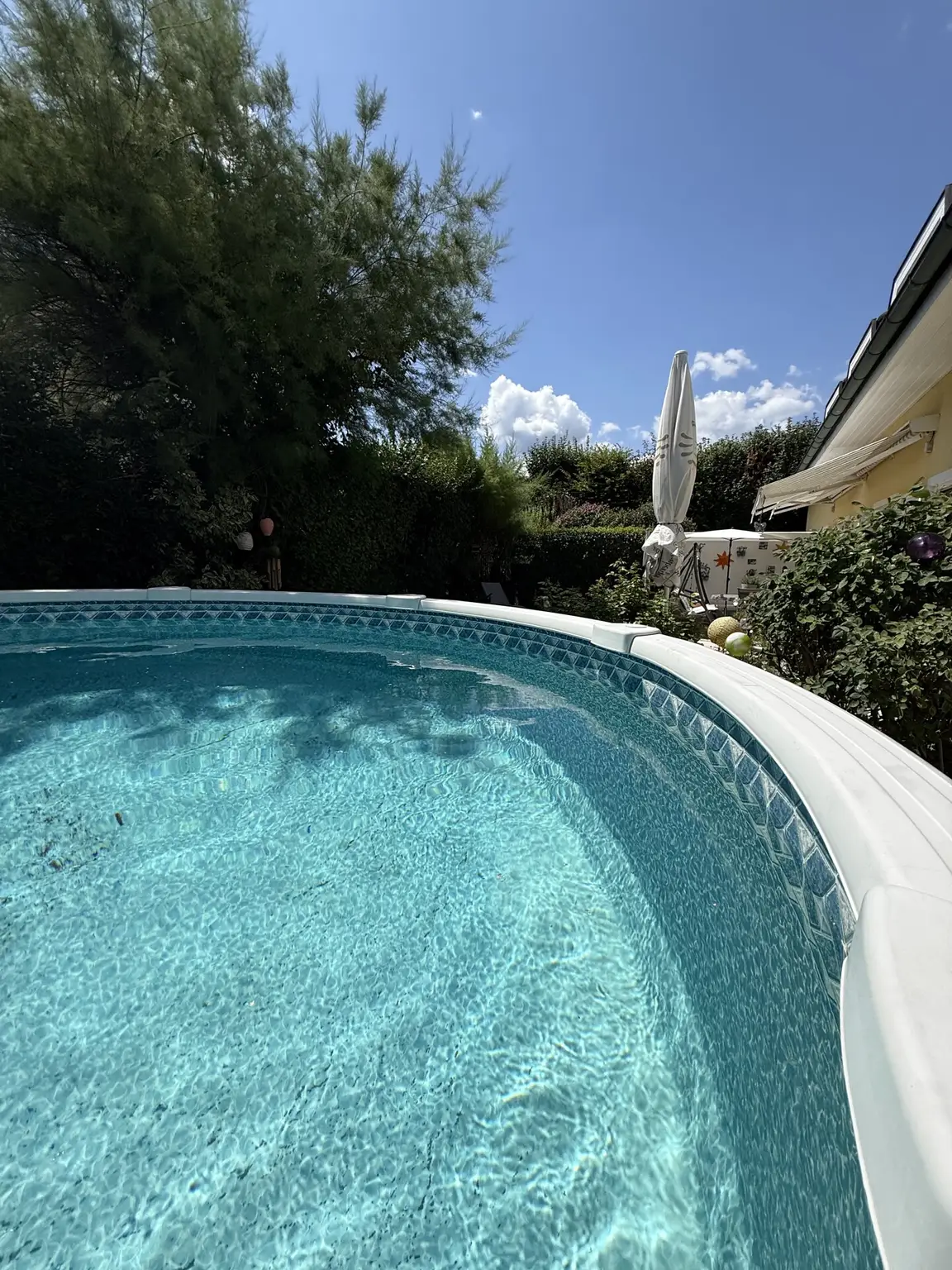 Pool, Garage & Vollkeller alles vorhanden!!!