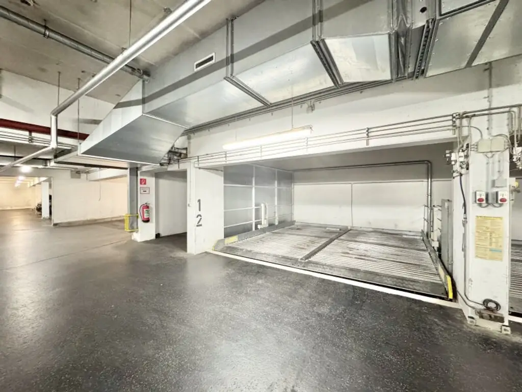 Komfortable Garagenstellplätze & Stapelparker | Görgengasse 10
