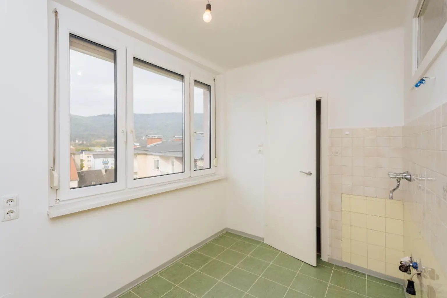 8020 Graz: über den Dächern der Prangelgasse