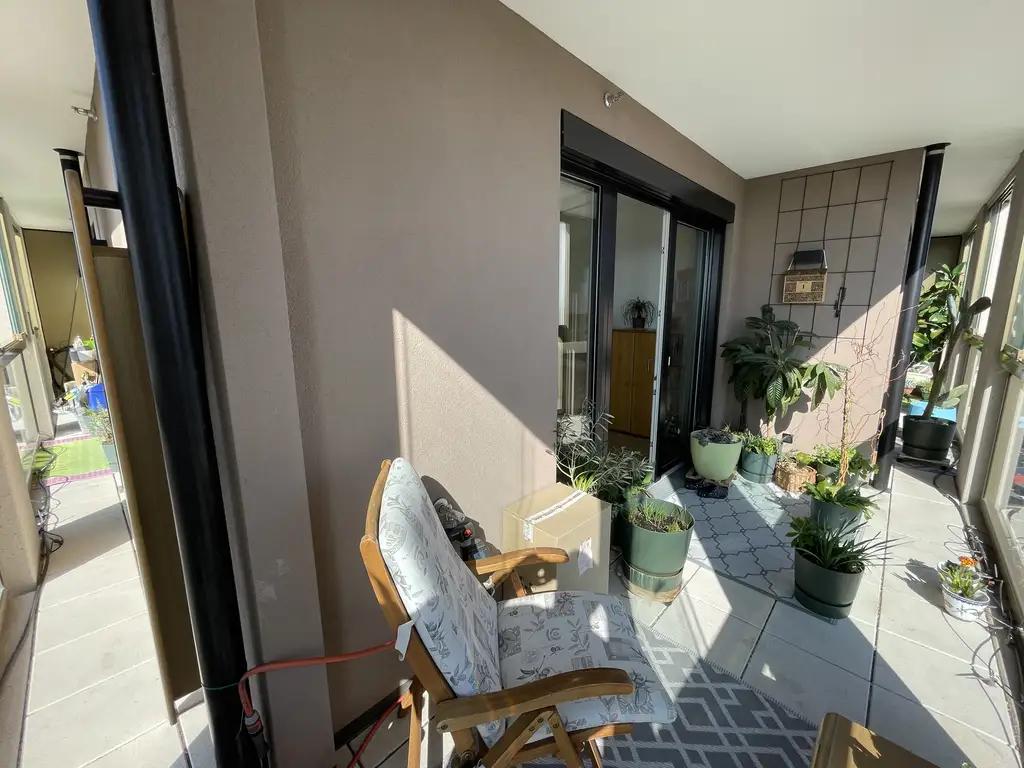 Helio Tower - 3 Zimmer - 31.Etage - Balkon mit sensationellem Blick über Wien!