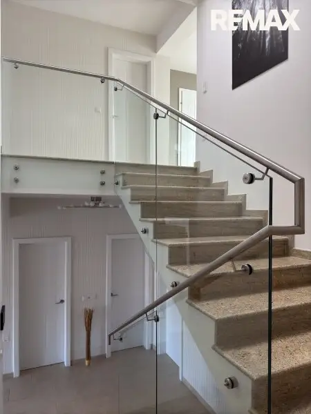 Wohnen am Wasser - ca. 189 m² Wohnfläche & direkter Seezugang auf Pachtgrund!