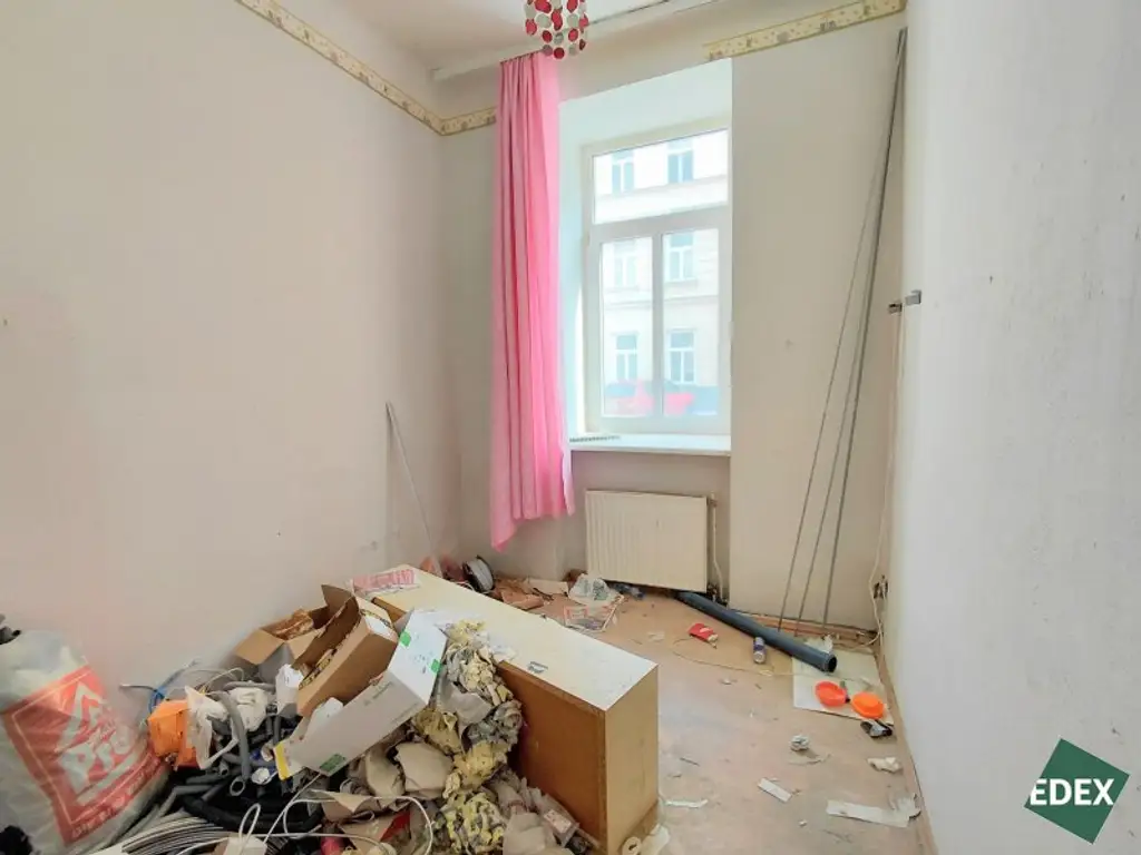 Sanierungsbedürftige 4-Zimmer-Altbauwohnung mit Potenzial nahe Venediger Au