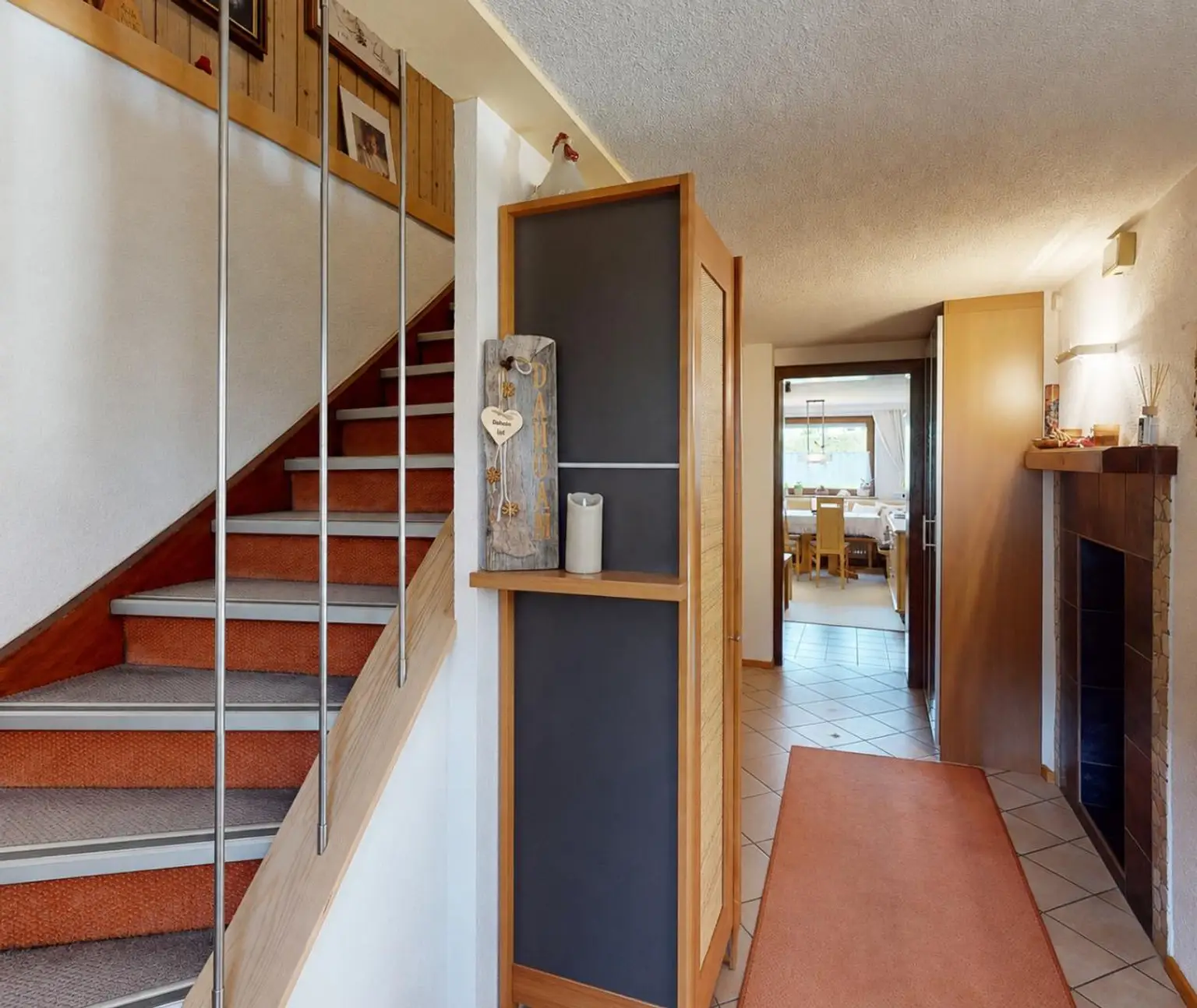 Pflach - Haus - EG Flur