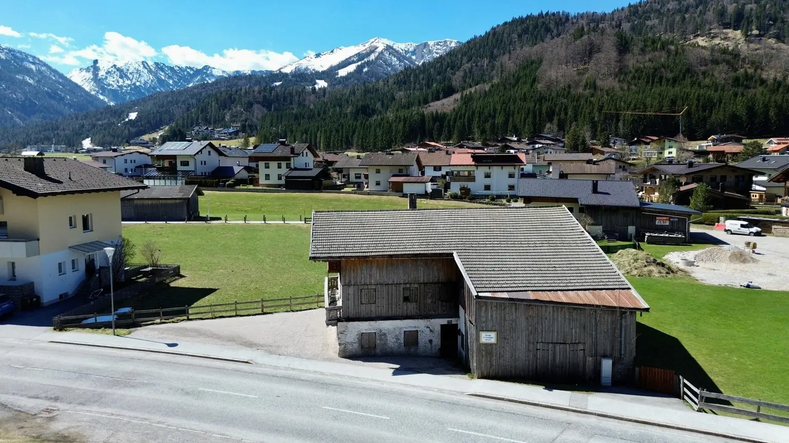 Grundstück mit Altbestand