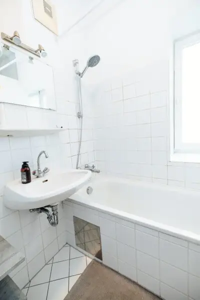 AB 01. OKTOBER FREI I NÄHE ZENTRUM I LICHTDURCHFLUTET I BESTE LAGE I BADEWANNE I HAUSTIERE ERLAUBT I PROJEKT WOHNEN