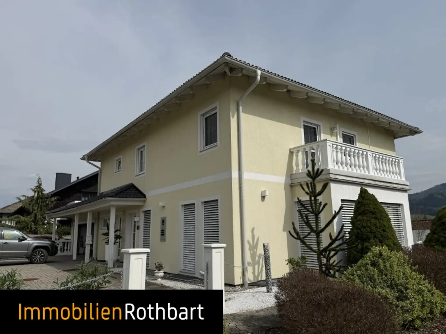 Wohnhaus mit Doppelgarage in bester Lage von St. Lorenzen!