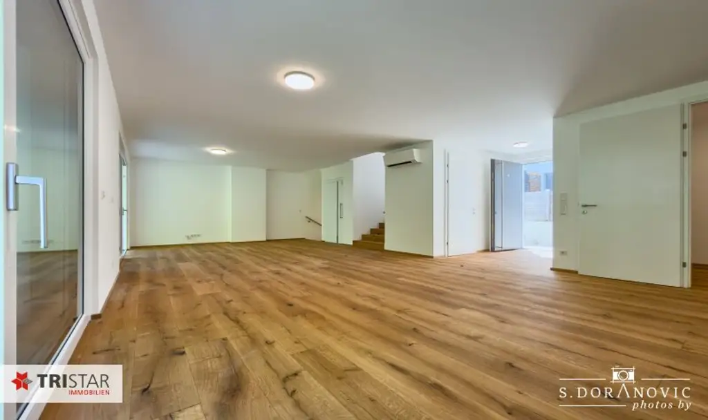 Zum Verkauf: Exklusive Doppelhaushälfte mit Aufzug, Keller, Garten & Terrassen in 2372 Gießhübl – Neubau 2022, sofort bezugsfertig!