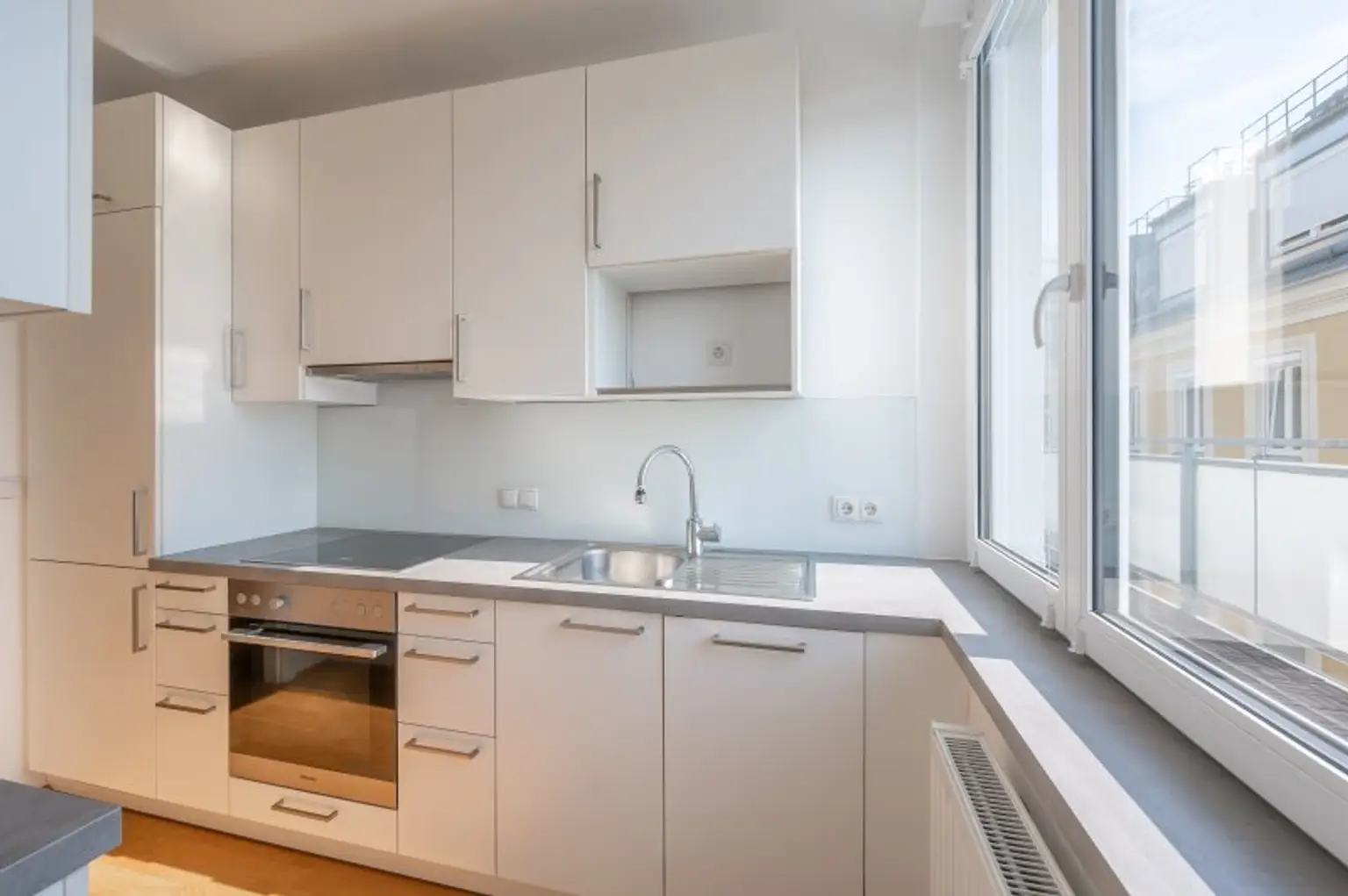 +++ NEU +++ helle 3-ZIMMER TRAUMWOHNUNG MIT 2 TERRASSEN, optimale Aufteilung, letzter Stock, Küche separat. Tolle Lage! ++++