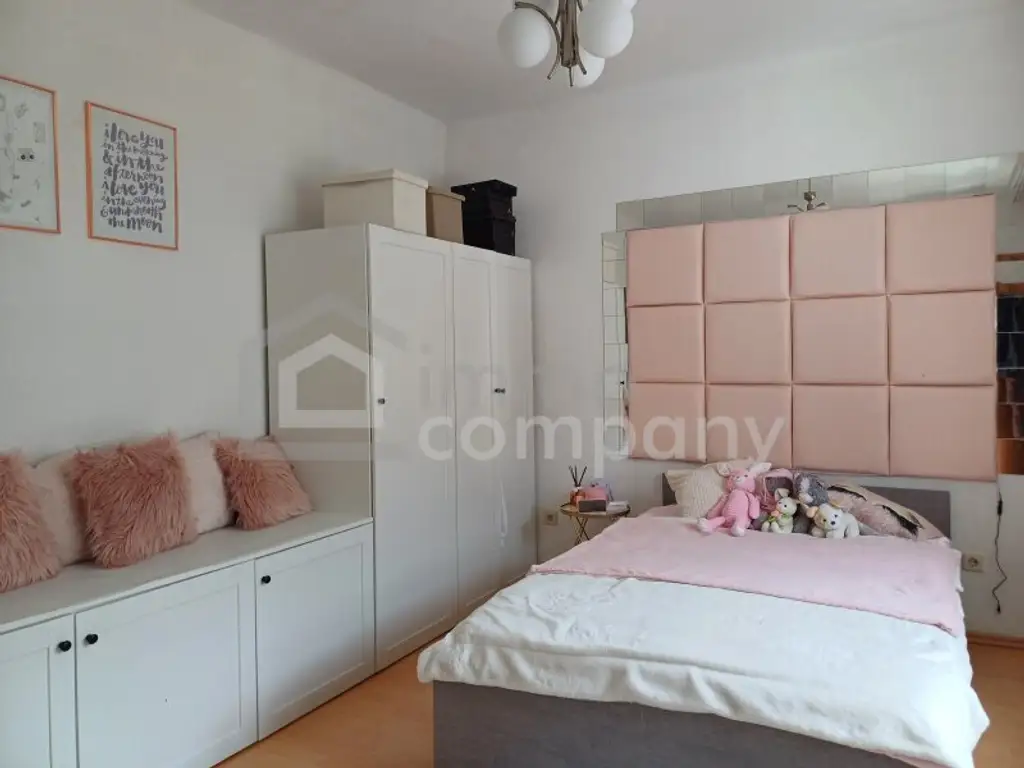 Landgefühle mitten in Wr.Neustadt - für 399.000,00 €!