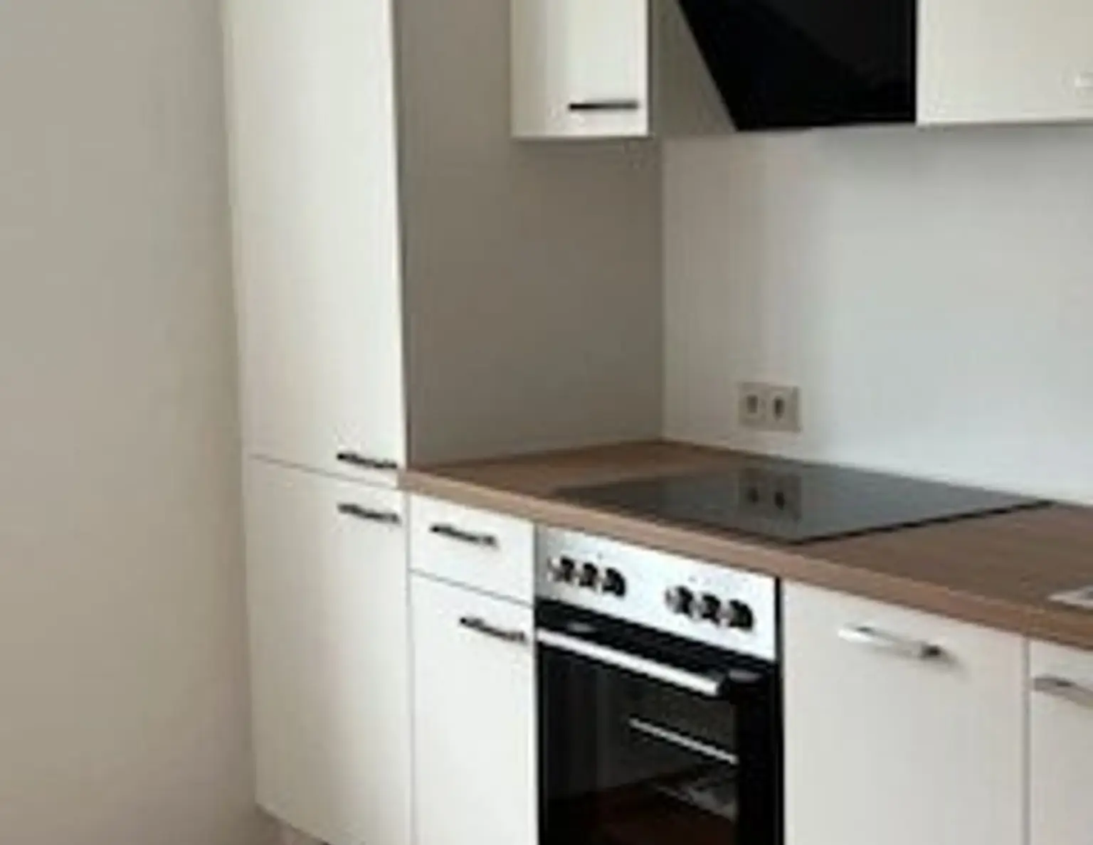Sanierte lichtdurchflutete Wohnung im Zweifamilienhaus in Graz St. Peter- 70m² ERSTBEZUG, 3 Zimmer: davon Essen/Kochen und Wohnzimmer, Schlafzimmer