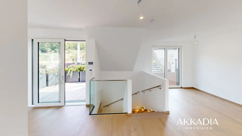 ZUR SCHÖNEN AGNES – Exklusive 5-Zimmer-Dachgeschoss-Maisonette mit 3 Terrassen im grünen Sievering – PROVISIONSFREI