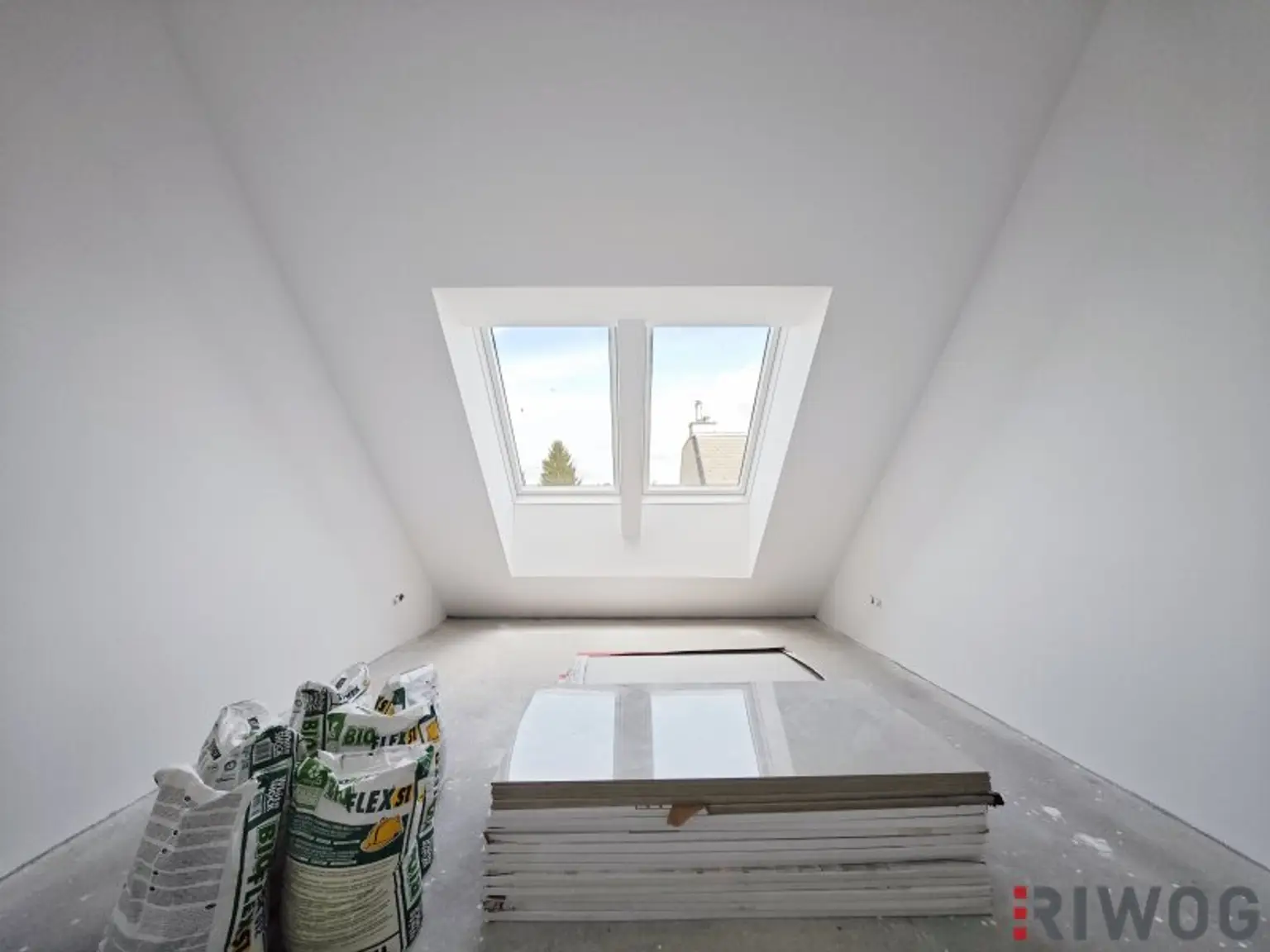 Dachterrassenwohnung | Erstbezug nach Errichtung | südseitig | Klima & Luftwärmepumpe | Tiefgaragenplatz | Fertigstellung 1Q26