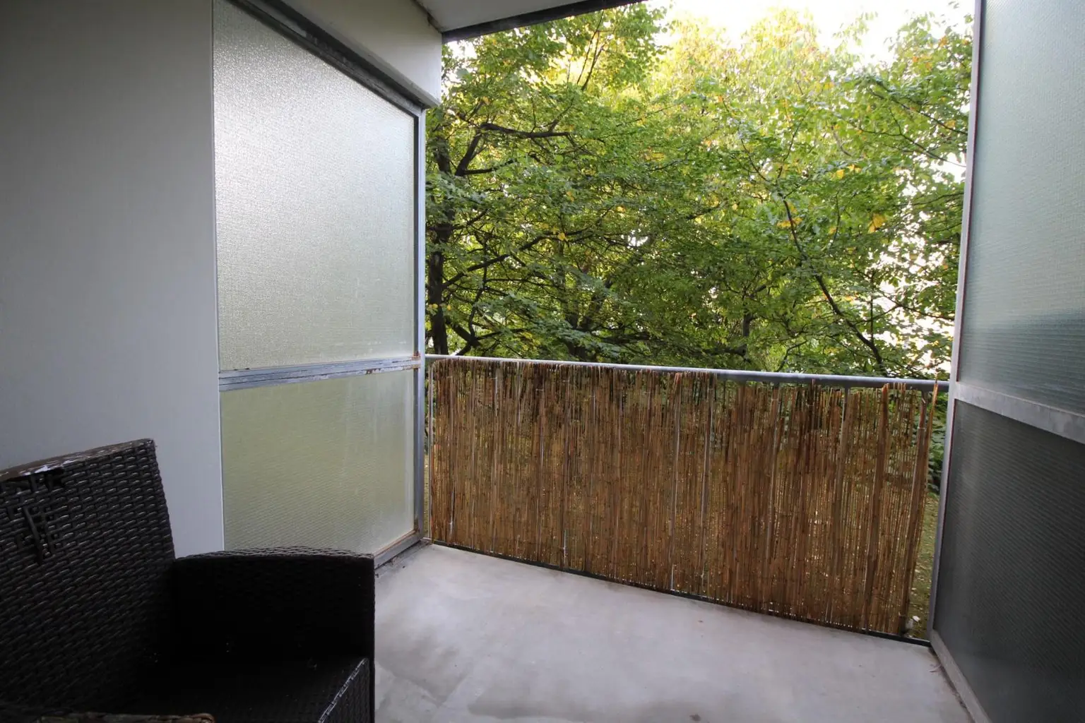 Schicke Gartenmaisonette mit Loggien, Balkon und Garage