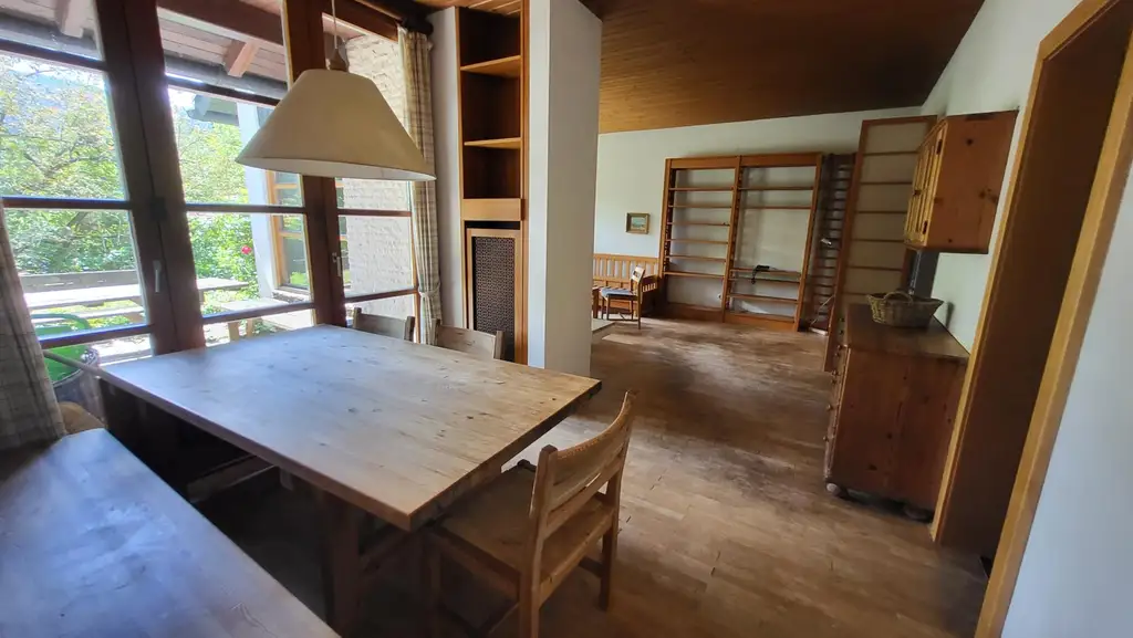 Einzigartiges Einfamilienhaus mit großem Grundstück in sonniger Lage!