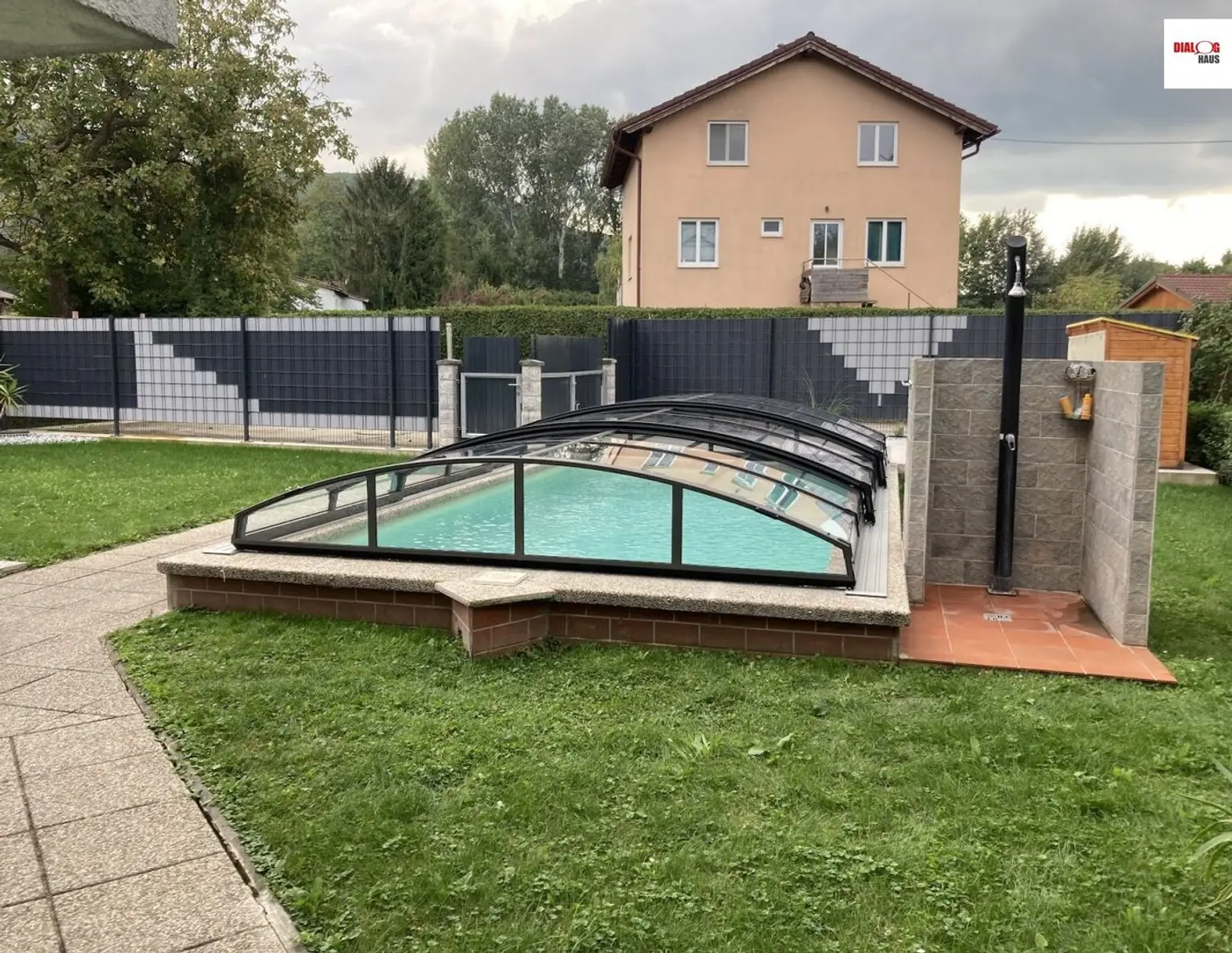 Exklusive "Badehütte" in Altenberg mit großem Pool
