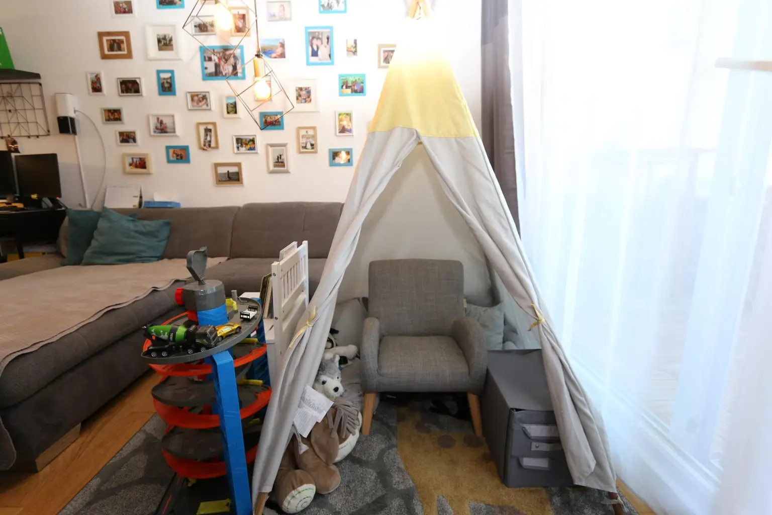 großzügige, attraktive 2 Zimmer-Wohnung