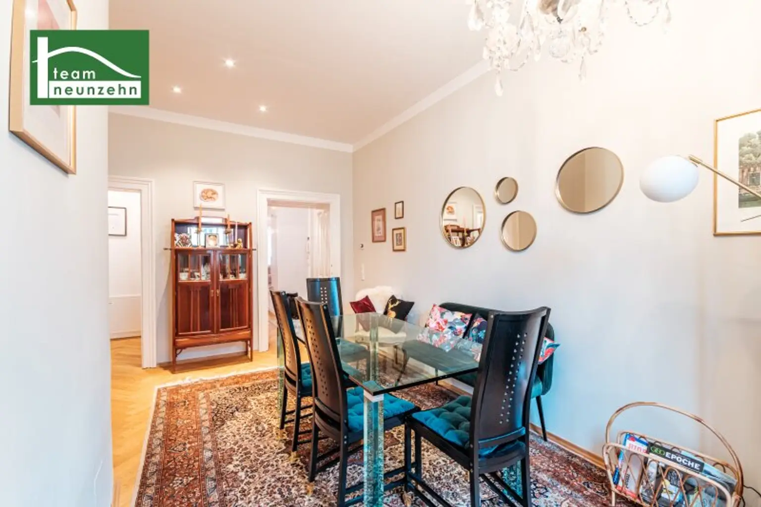 Stilvoll kernsanierte Altbauwohnung beim Servitenviertel mit Design-en-Suite-Badezimmer und Hof-Balkon-Option!