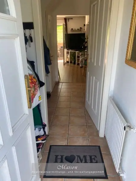 CHARMANTES ECKREIHENHAUS IN KLOSTERNEUBURG - 6 ZIMMER - GRÜNRUHELAGE - TERRASSEN - EIN ORT ZUM WOHLFÜHLEN !