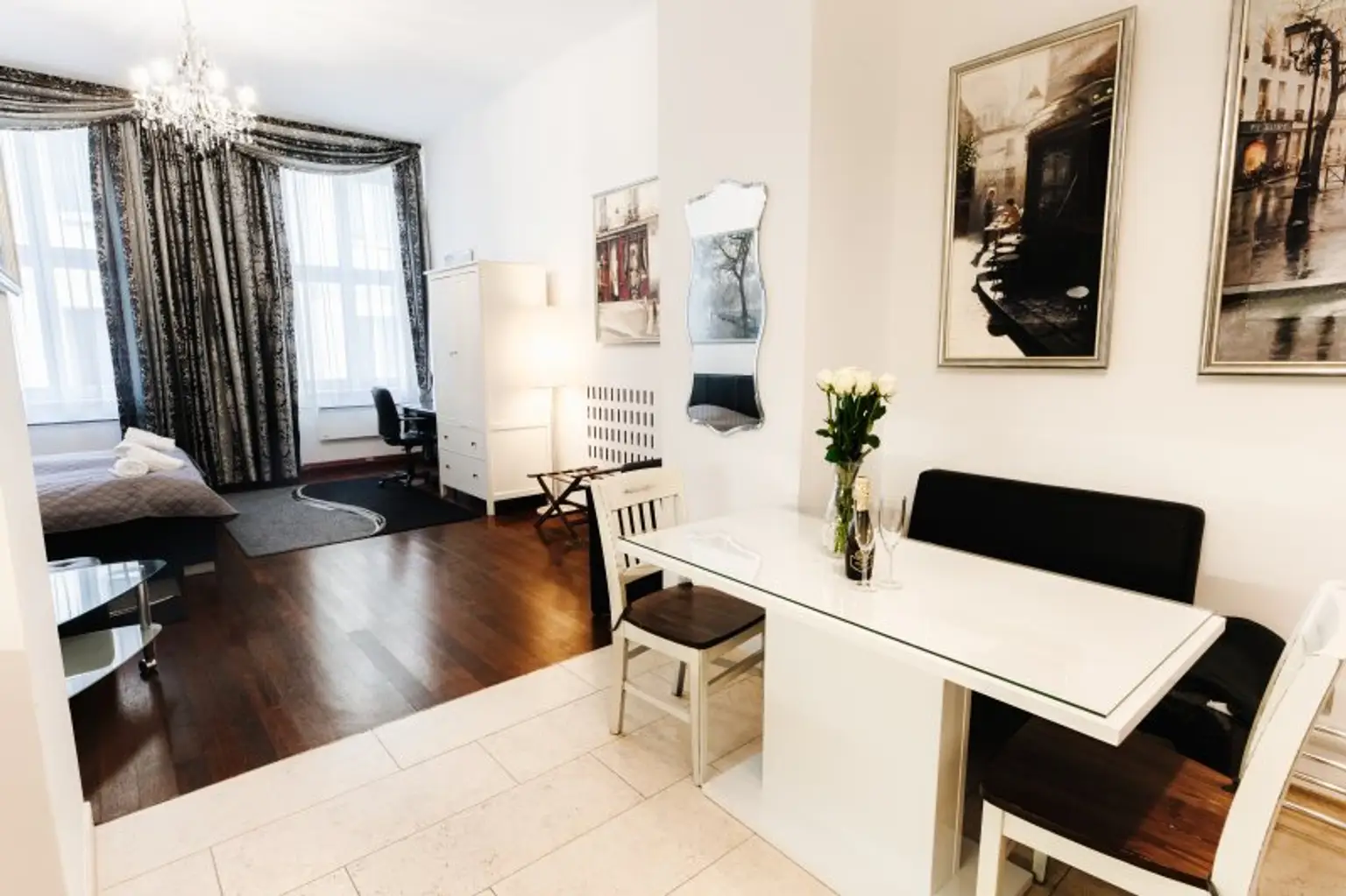 Stilvolle Altbauwohnung im Herzen der Wiener Innenstadt – vollmöbliert und sofort bezugsfertig