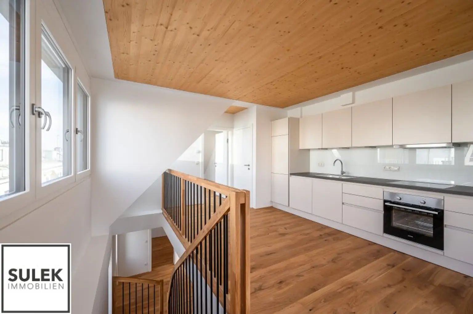 Erstbezug: 3-Zimmer-Maisonette mit hofseitiger Terrasse